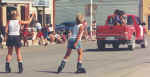 roller_bladers.JPG (45627 bytes)