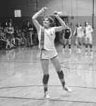 1972-girls_basketball-3.jpg (45126 bytes)